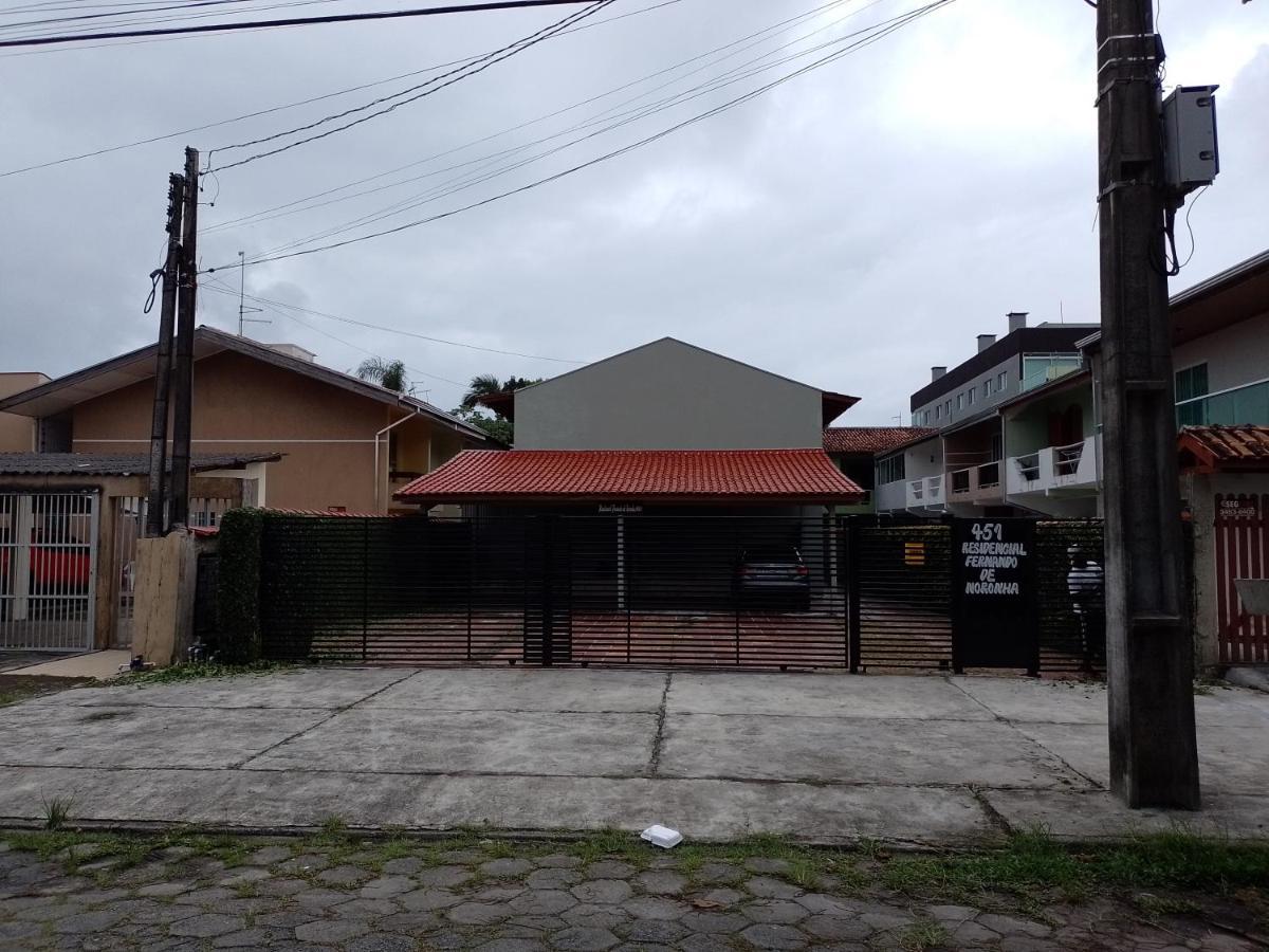 Casa Matinhos Villa Buitenkant foto